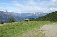 Fernblick auf das Alpenpanorama Richtung Timmelsjoch