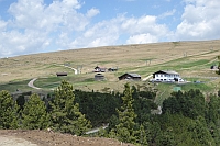 Feltuner Hütte und der Gasthof Unterhorn