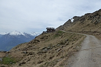 nach rund 1.200 m wird die Flecknerhütte erreicht